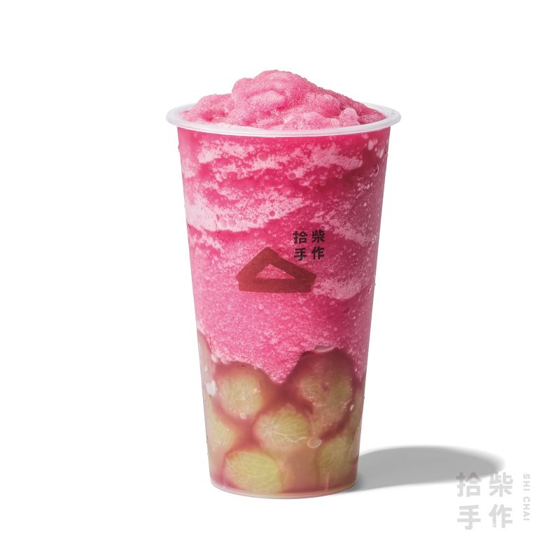 柴农手剥葡萄
