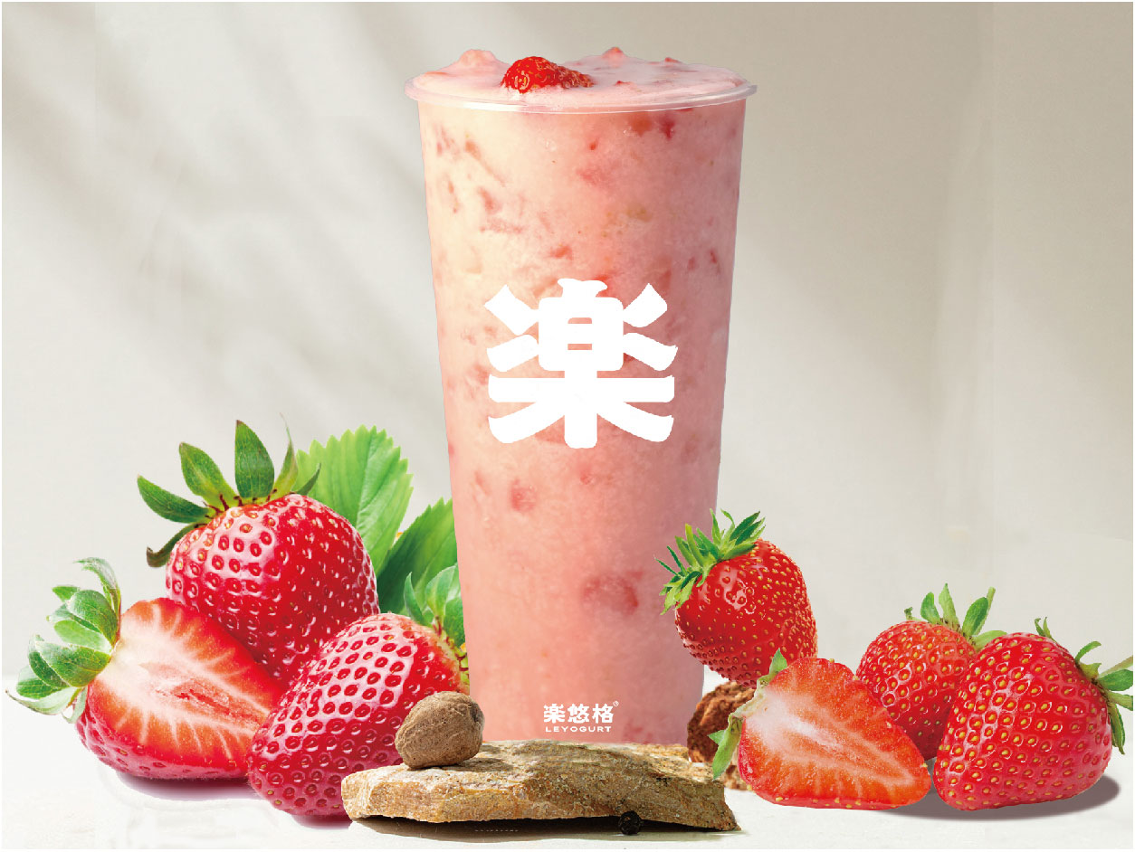 实萃半杯鲜草莓酸奶奶昔