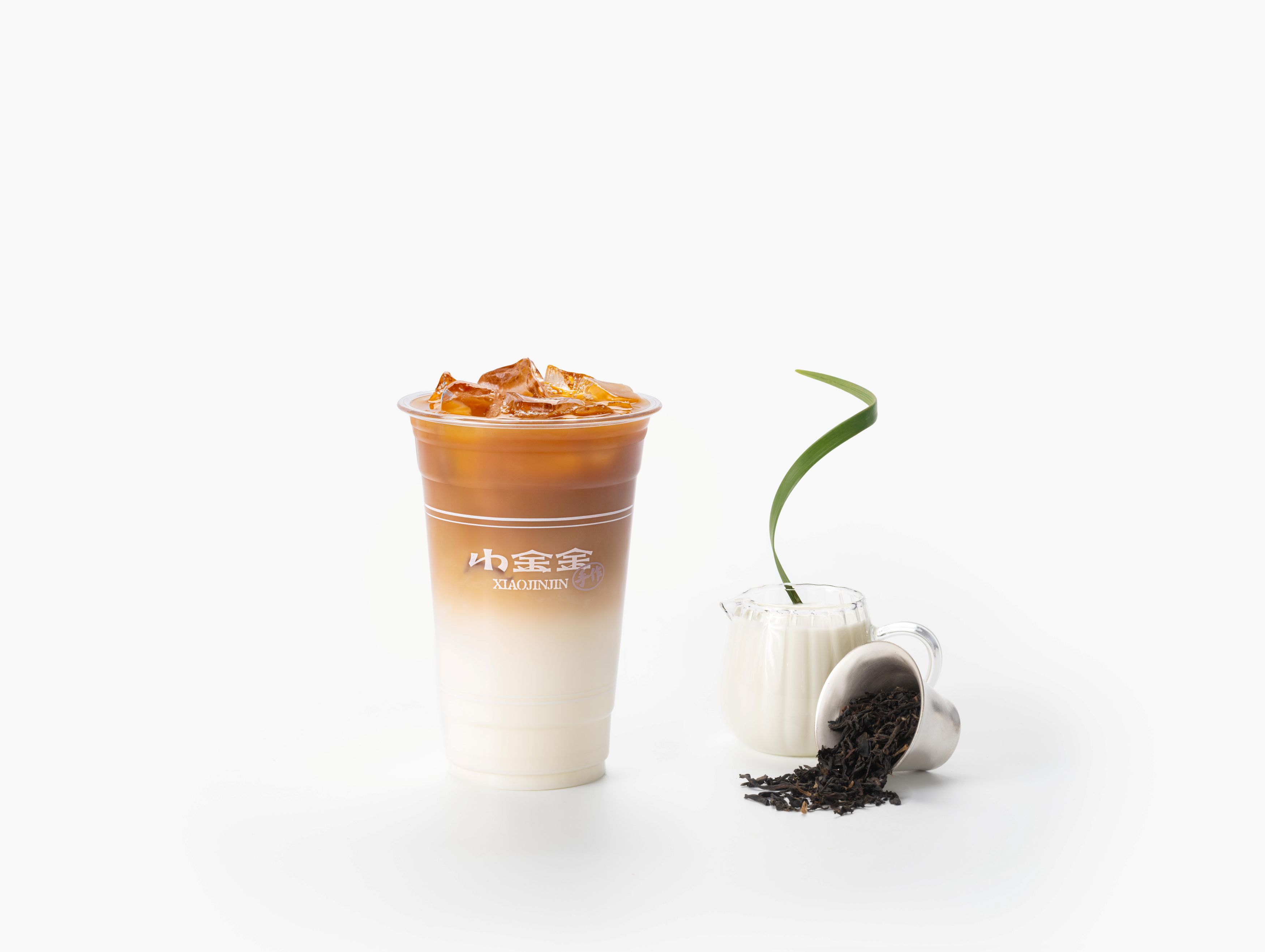 胭脂红鲜奶茶