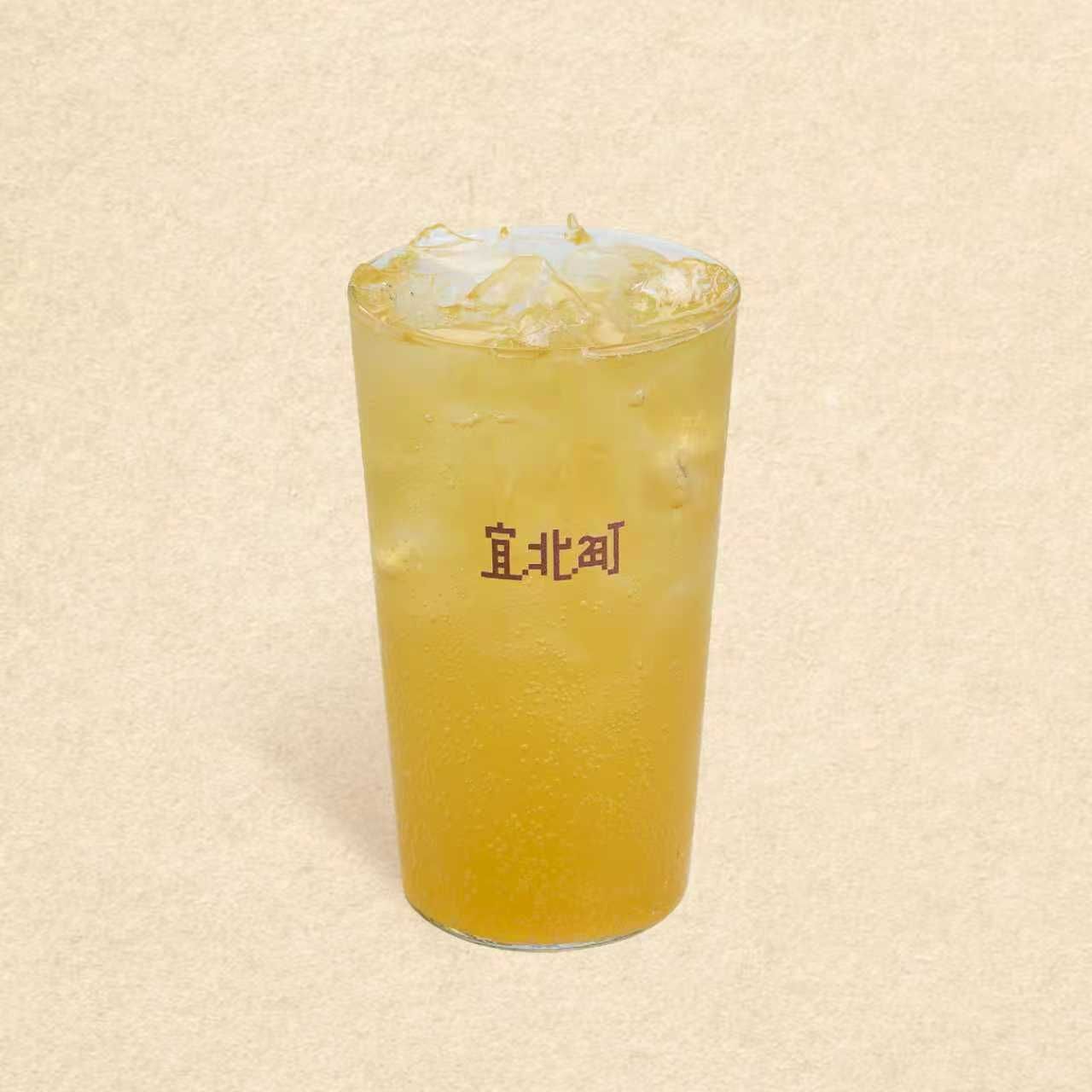 梅子酒气泡饮