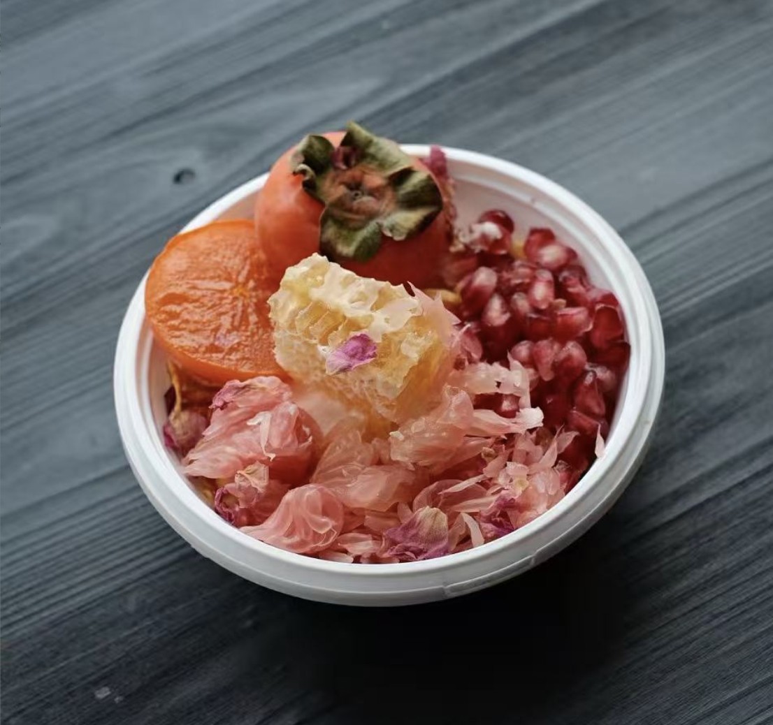 石榴季·蜜柿红柚蜂巢蜜酸奶碗(底铺红茶麦片)